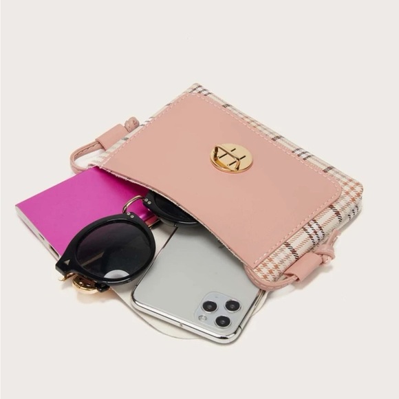 ⚠️Clearance Pink Plaid Pattern Crossbody Bag - Picture 3 of 4